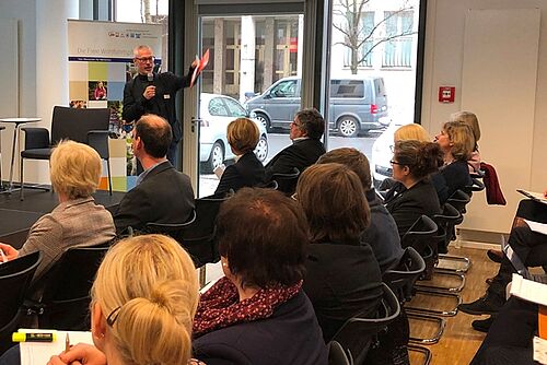 "Expertenstandards in der Pflege"