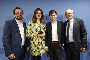 Foto BAGFW, Dirk Hasskarl: Robert Stöger, Samira Schütz, Frank Seibert,Presiträger Sparte Onlone und Ulrich Lilie, BAGFW-Vizepräsident (Diakonie)